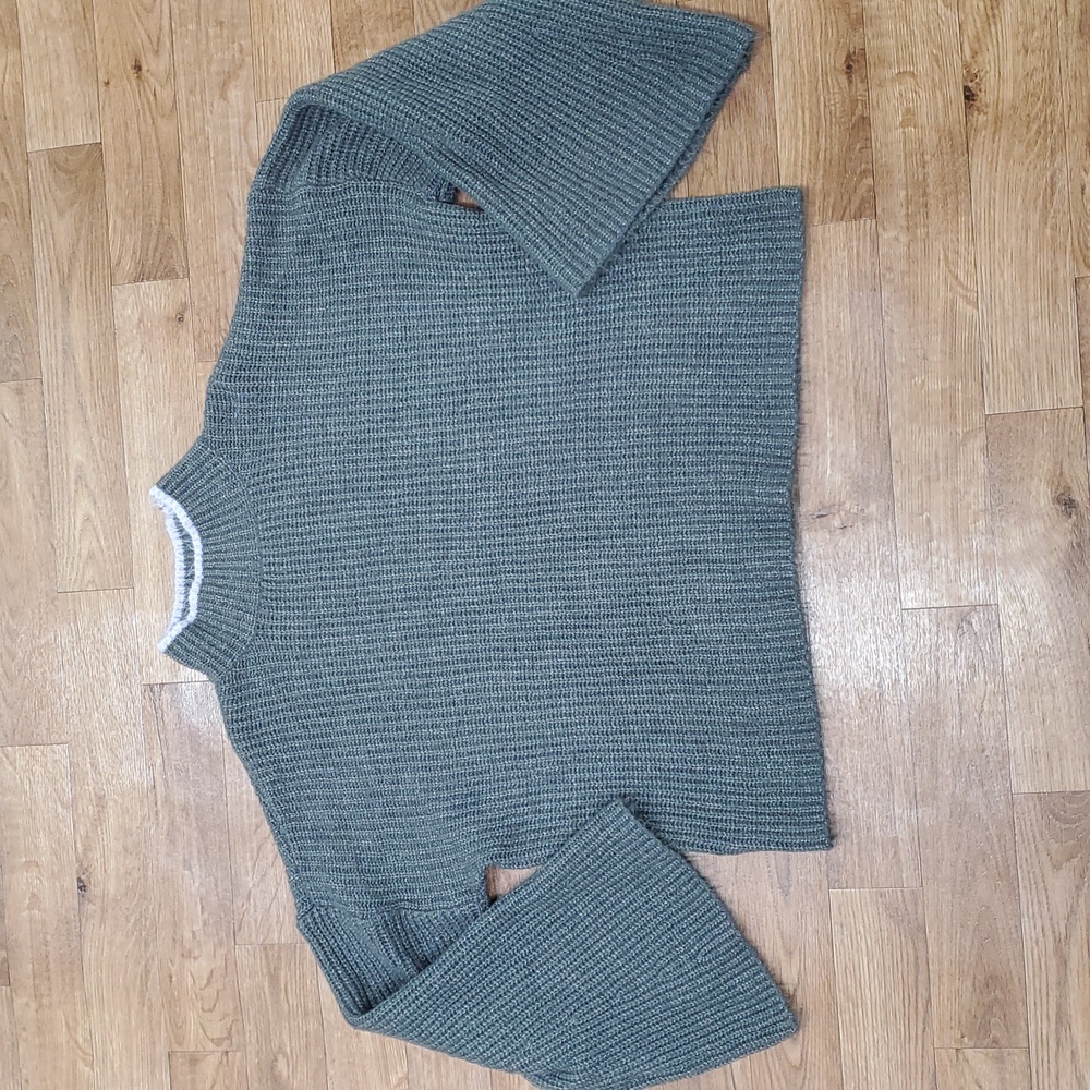 SO Good For Life  Women's Ribbed Crewneck Sweater - Charcoal